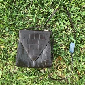 NWT Andrea Viccaro Brown leather crossbody